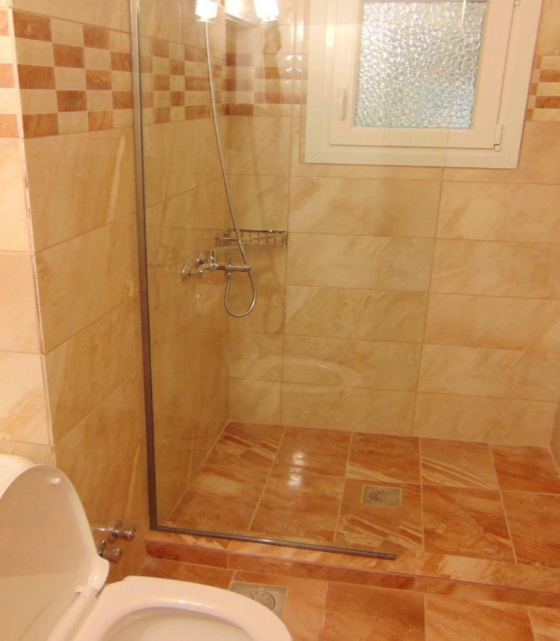 New Studios Mazis Liapades Luaran gambar